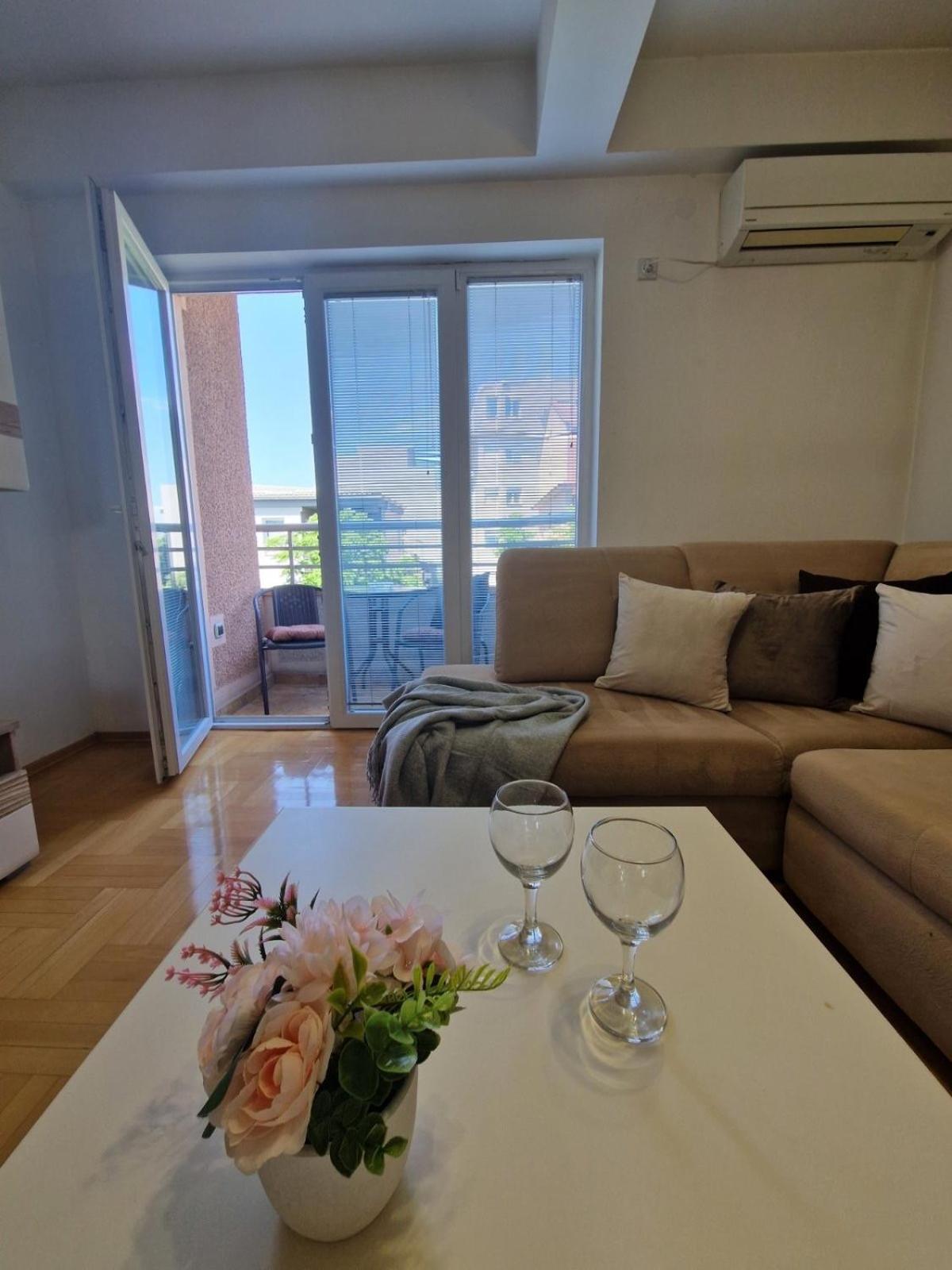Kamche Lux Apartment Skopje Buitenkant foto