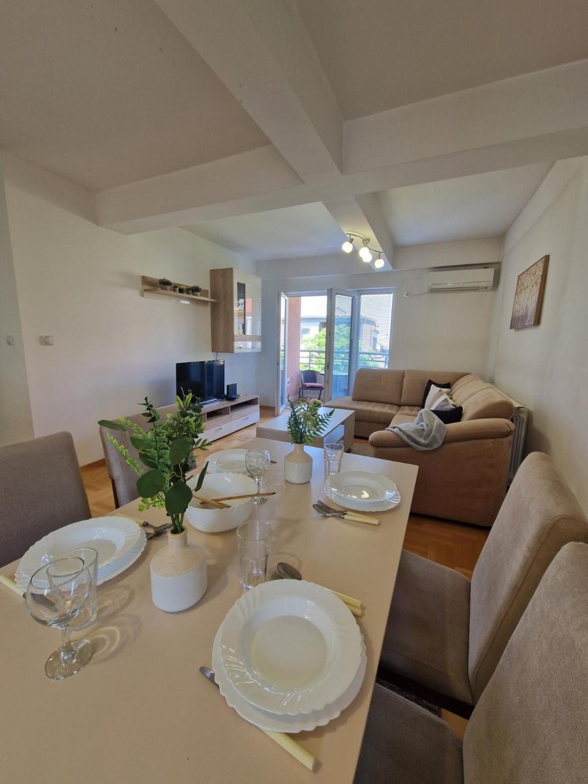 Kamche Lux Apartment Skopje Buitenkant foto