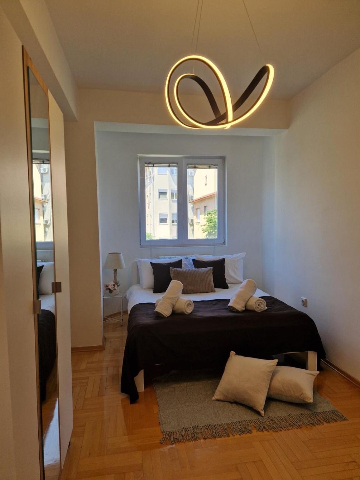 Kamche Lux Apartment Skopje Buitenkant foto