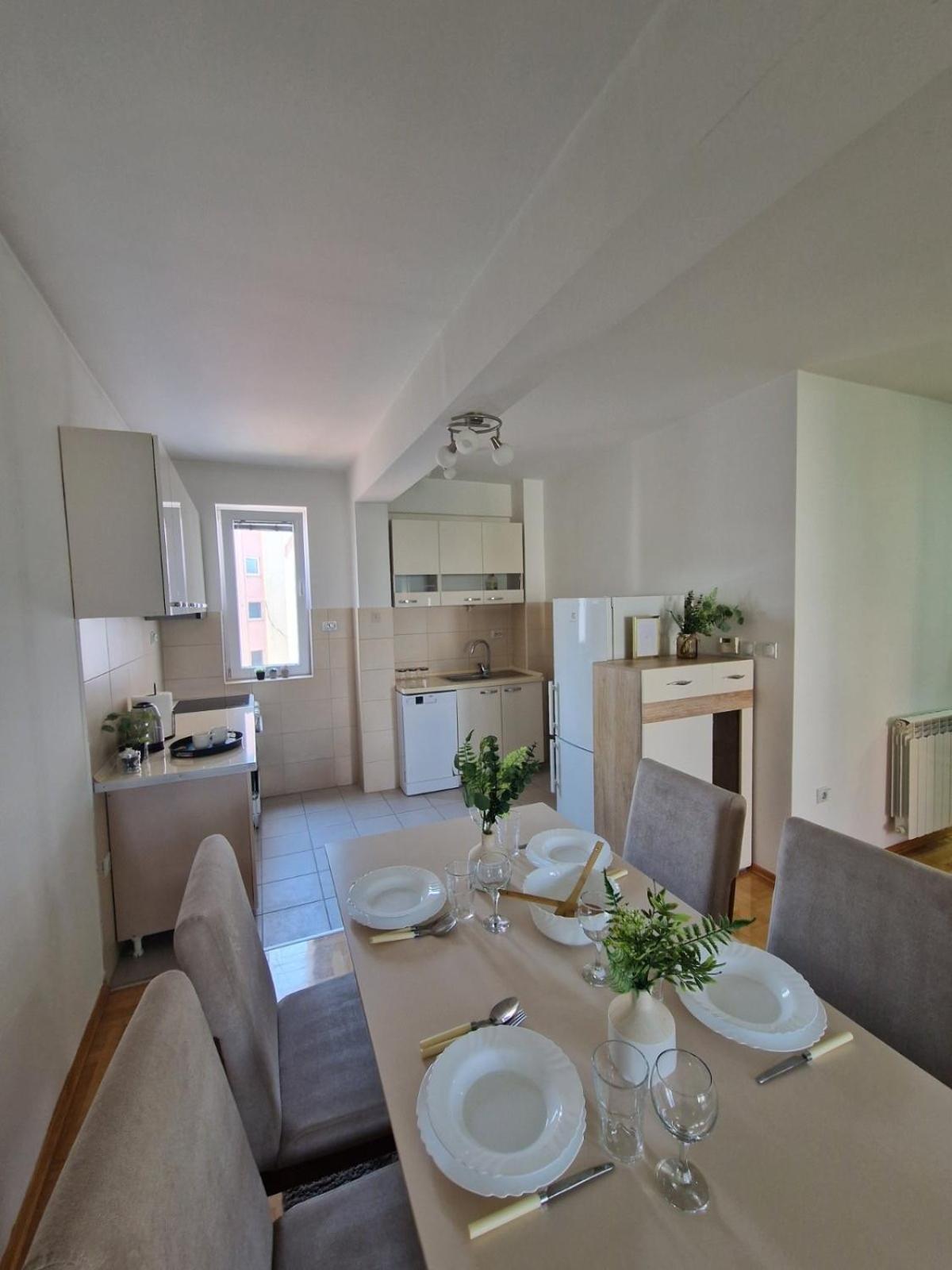 Kamche Lux Apartment Skopje Buitenkant foto