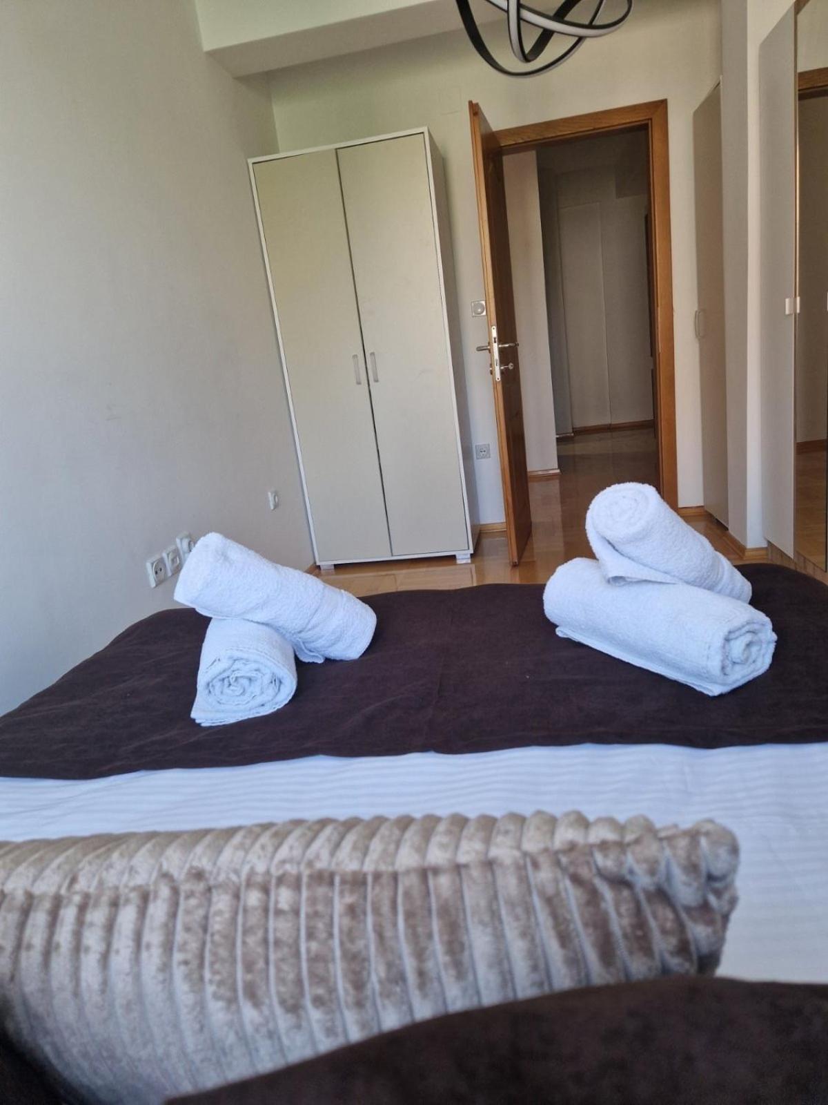 Kamche Lux Apartment Skopje Buitenkant foto