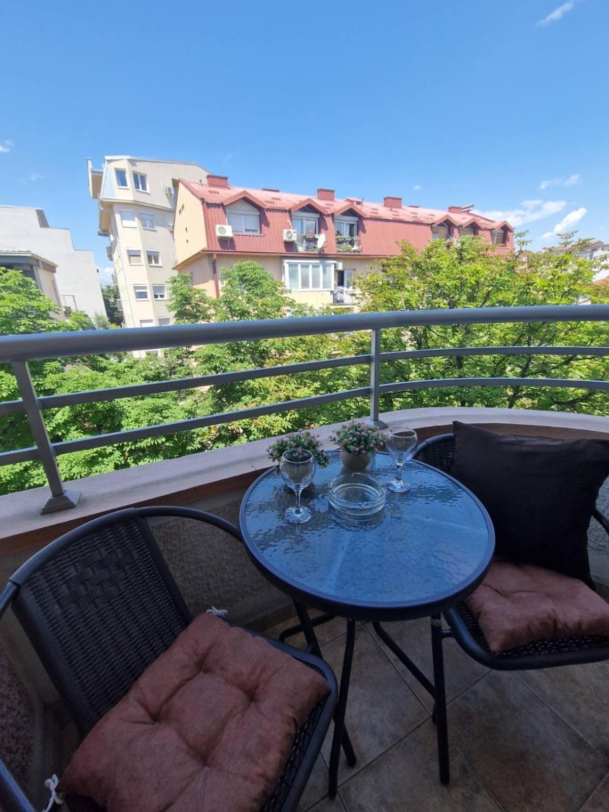 Kamche Lux Apartment Skopje Buitenkant foto
